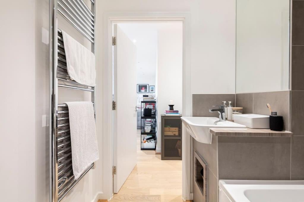 Apartamento Cozy Flat In Hip East Londres Exterior foto